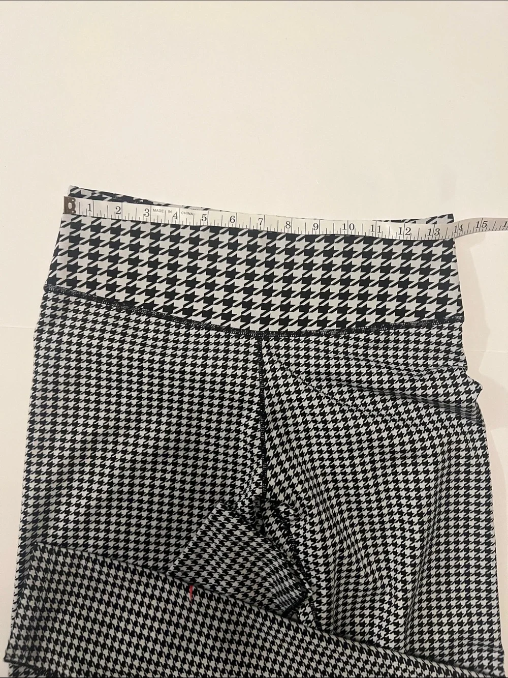 Nike One Icon Clash Houndstooth Leggings Medium Black White Dri-FIT 7/8 Athletic